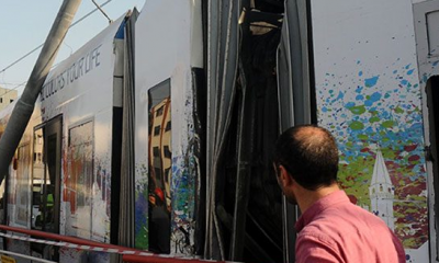 Raydan çıkan tramvay seferleri aksattı