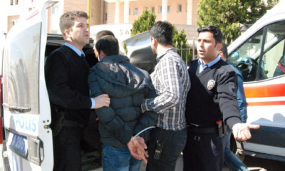 Adliye önünde kavgada polis ve vatandaşlar yaralandı