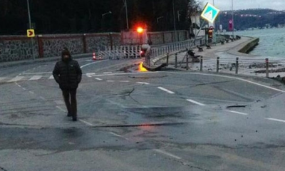 Tarabya sahilde yol çöktü!