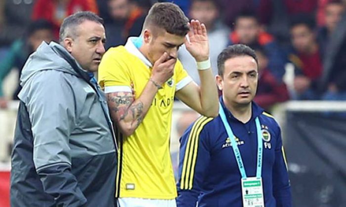 Yeni Malatyaspor maçında sakatlanan Roman Neustadter, hastaneye kaldırıldı