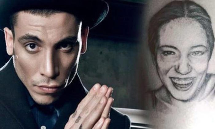 Ünlü şarkıcıya ölen annesinin hesabından mesaj geldi