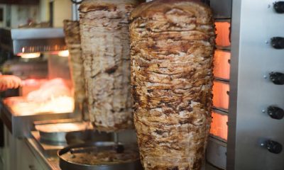 Aşırı sağcı başkandan kebapçı ve seks shop yasağı