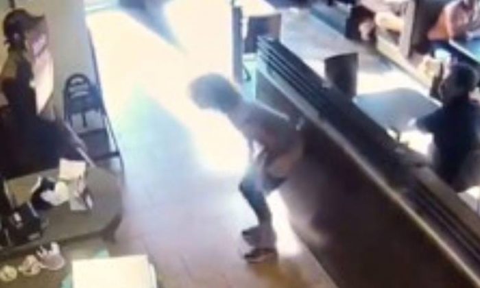 Kahve zincirinde iğrenç olay!