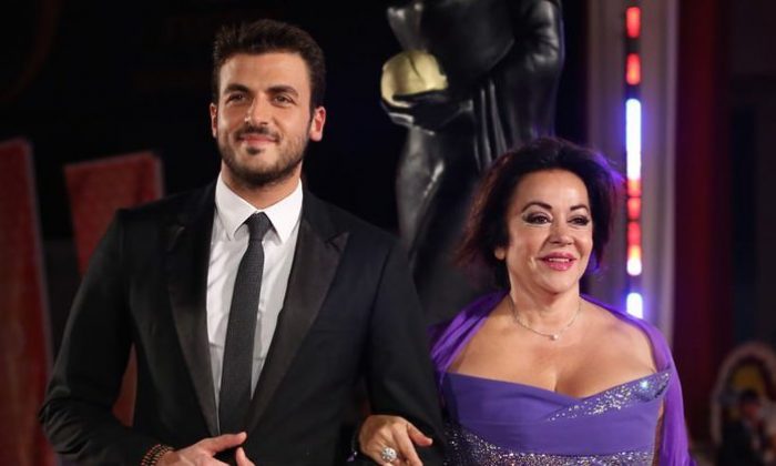 Gurur Aydoğan’dan duygulandıran Oya Aydoğan paylaşımı