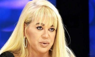 Zerrin Özer, Instagram hesabından hastaneye kaldırıldığını açıkladı