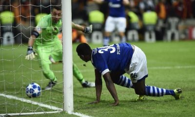 Türk Telekom Stadı’nda yürekleri ağza getiren pozisyon!