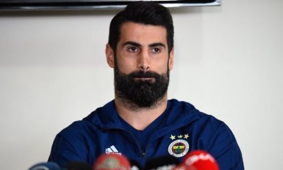 Volkan Demirel özür diledi sosyal medya yıkıldı!