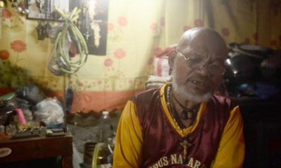 Mezarlıklardan ölülerin diz kapaklarını çalıyor