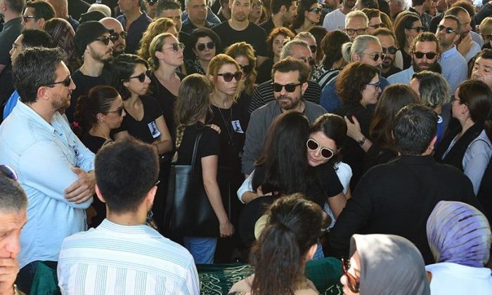 Ünlü isimleri yasa boğan ölüm