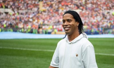 Flaş iddia! Ronaldinho sahalara dönüyor!