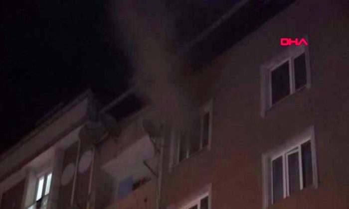 Bina yanarken oyun oynadılar!