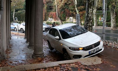 Dolmabahçe Sarayı’nın önünde ilginç kaza!