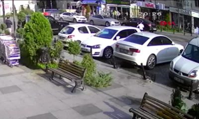 Esenyurt’ta silahlı çatışma: 3 kişi yaralandı