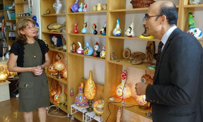 Kabak tohumları karıştı, hayatları değişti