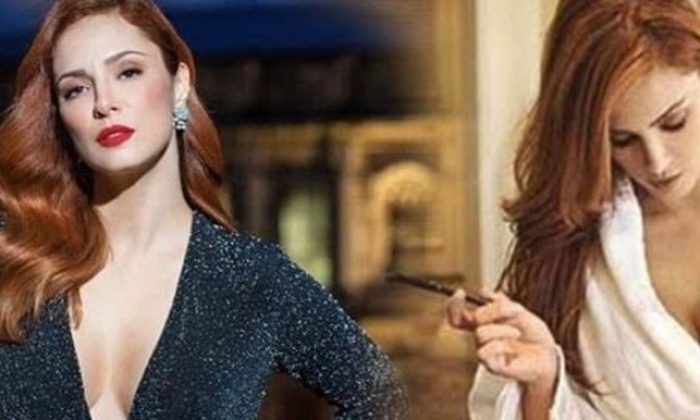 Mine Tugay’ın cesur pencere pozu sosyal medyayı salladı