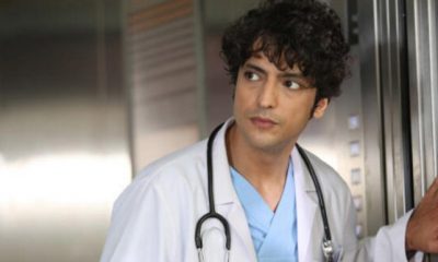 Oyuncu Taner Ölmez, sevgilisi Ece Çeşmioğlu ile objektiflere takıldı