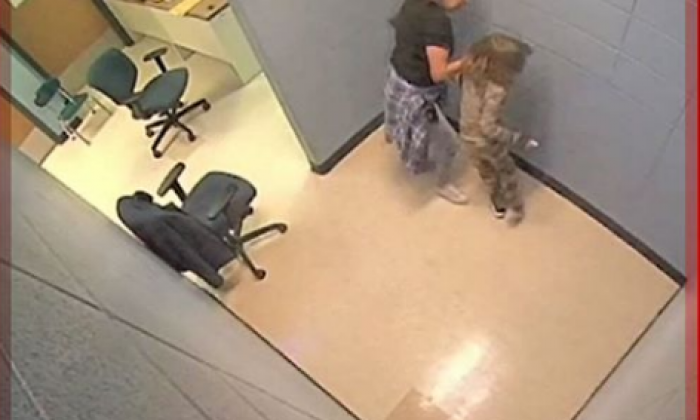 AVM’de vinç faciası