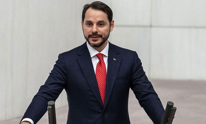 Bakan Albayrak: Düşmeden, yıkılmadan yolumuza devam ediyoruz