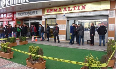 Gelin arabasıyla gelip kuyumcuyu soydular