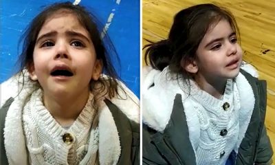 Minik Meryem, posteri önünde ‘Atatürk, ne olur gel buraya gel’ diye ağladı