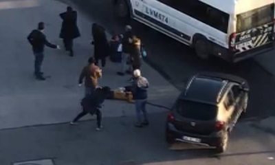 Servis minibüsünün altında kalan çocuk hayatını kaybetti