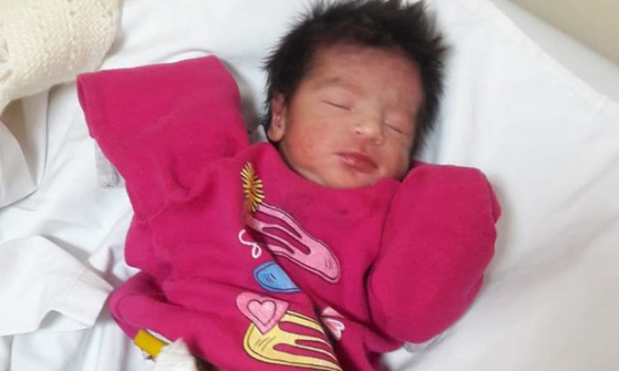 Şişli’de çöplerin arasında bebek çıktı