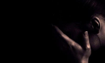 Çıplak görüntüleri paylaşılan kız çocuğu yaşamına son verdi