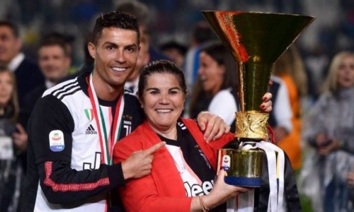 Cristiano Ronaldo’ya şok! Hastaneye kaldırıldı