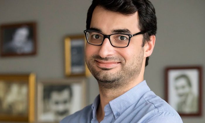 Gazeteci Barış Terkoğlu sabaha karşı gözaltına alındı