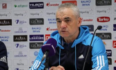 Rıza Çalımbay: Vaka azalmaya başlamışken neden zorluyoruz