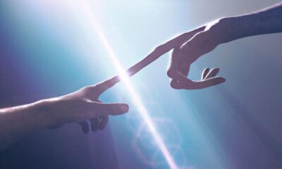 İngiliz astrofizikçilerden ‘yalnız değiliz’ iddiası