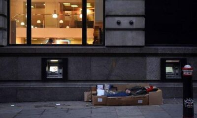 İngiltere’de hükümetten evsizler için 6 bin ev sözü!