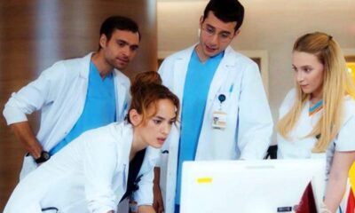 Seda Bakan diziden ayrıldığını duyurdu!