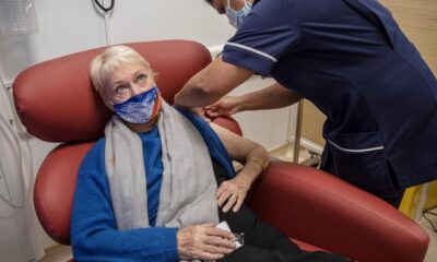 Covid-19 aşısı olan İngiltere’den umutları yıkan açıklama