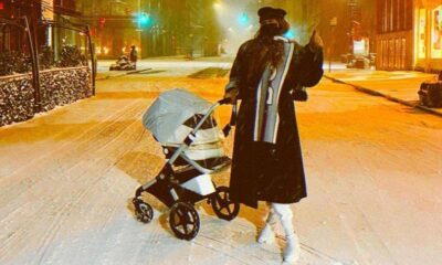 Gigi Hadid bebeğini karla tanıştırdı