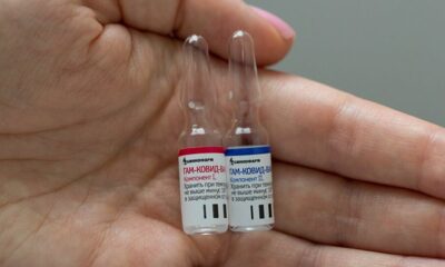 Rusya’nın Covid-19 aşısını olan 20 kişi corona virüsüne yakalandı