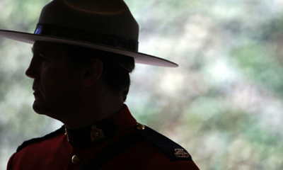 Kanada’da kocasını tasmayla ‘yürüyüşe çıkartan’ kadın polise yakalandı