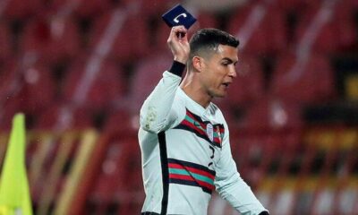 Ronaldo’nun yere fırlattığı pazubandı…