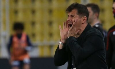 Fenerbahçe’de Emre Belözoğlu sahayı terk etti