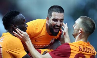 Arda Turan’dan eleştirilere gece yarısı cevap!