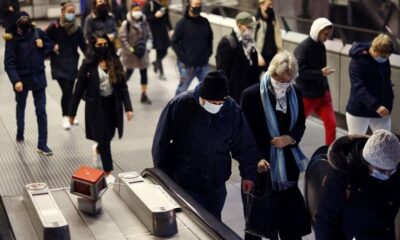 İngiltere’de omicron vaka sayısı hızla artıyor