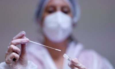 Aşısızlara test şartı kaldırıldı