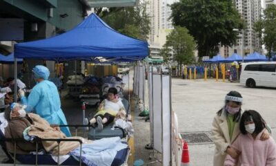 Omicron vakaları artınca hastane sokağa taştı