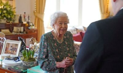 Kraliçe Elizabeth’te Covid-19 tespit edildi