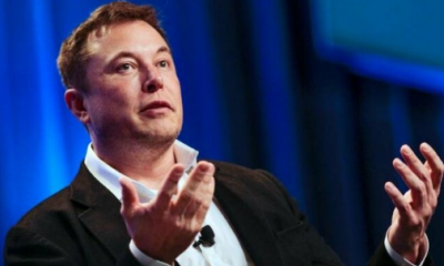 Elon Musk Twitter’ı satın aldı