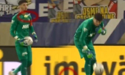 Altay Bayındır tribünden atılan davul tokmağı ile yerde kaldı