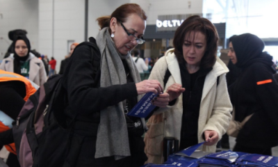 Ünlü isimler İBB’nin yardım merkezinde gönüllü çalıştı