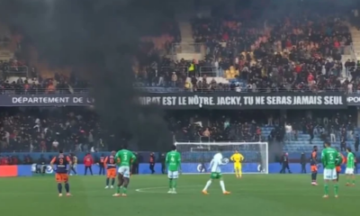 Taraftar tribünleri ateşe verdi!