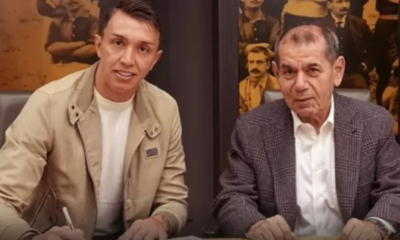 Muslera’dan sürpriz imza