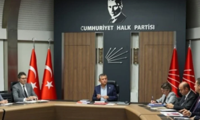 CHP İstanbul kayyum ekibinin tamamını disipline sevk etti